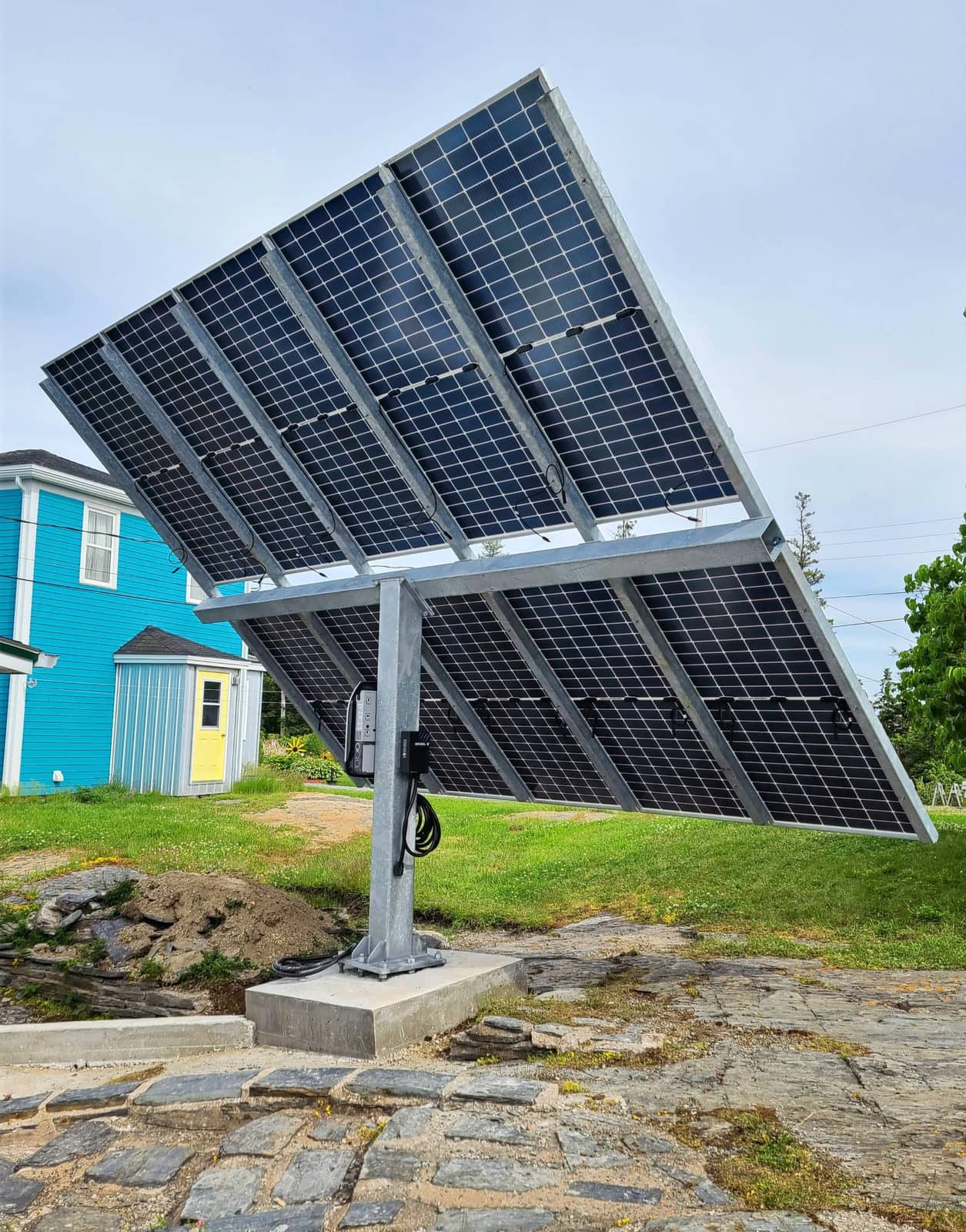 10-panel pole mount with EV charger in Lunenburg