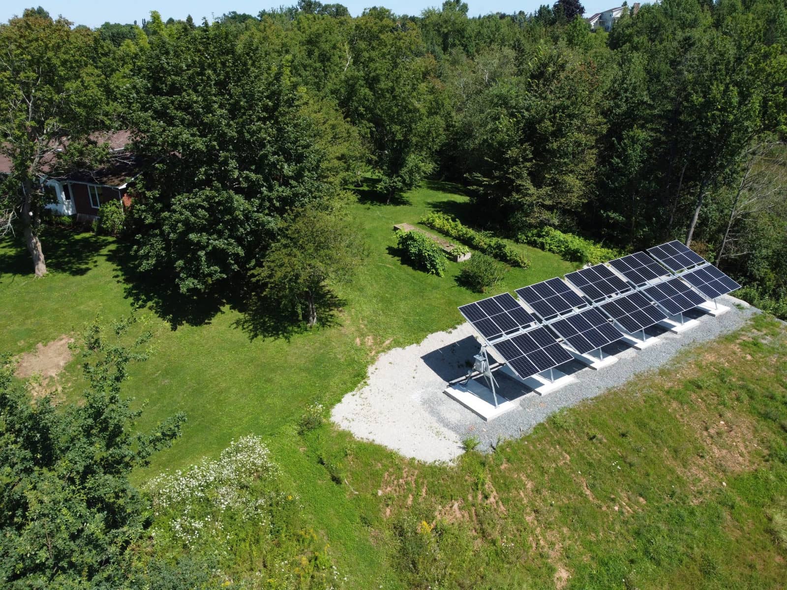 30-panel seasonally adjustable array in Windsor